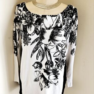 WHITE HOUSE BLACK MARKET DECO STYLE FLORAL KNIT SWEATER